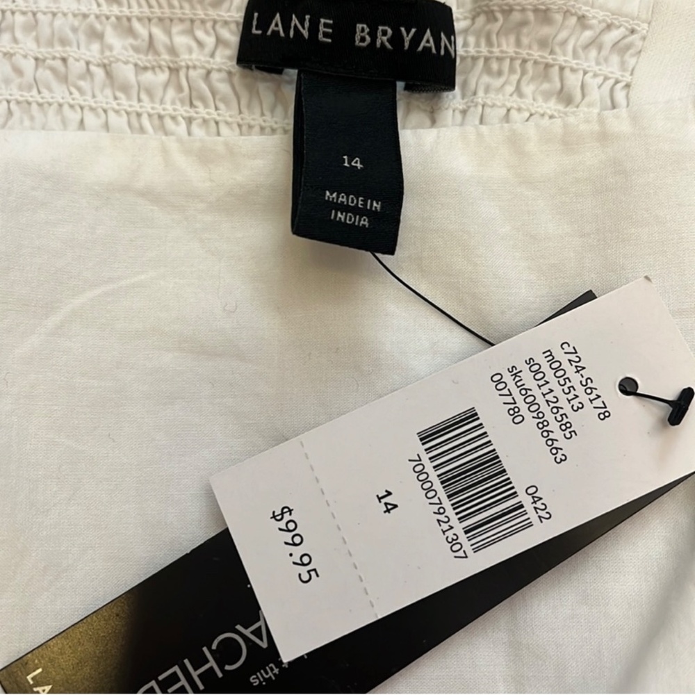 Lane Bryant Short Flutter Sleeve Square Neck Embroidered Dress Size 14 - Picture 6 of 8